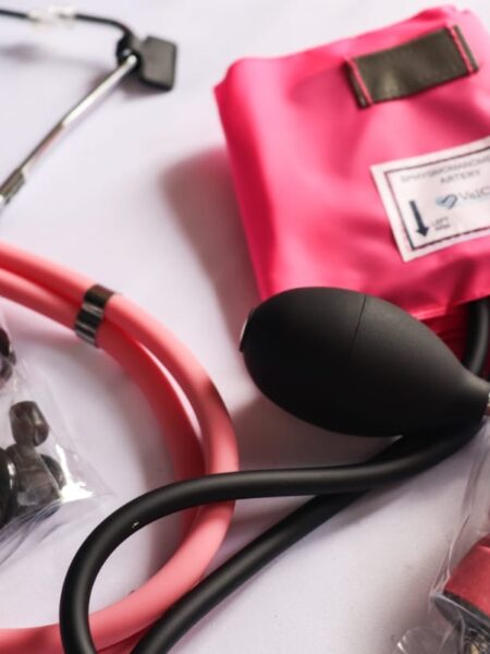 Fonendoscopio + Tensiometro Kit (Rosado)